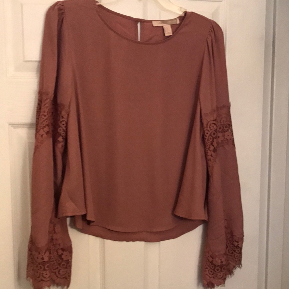 Forever 21 bell sleeve top, large, lightweight